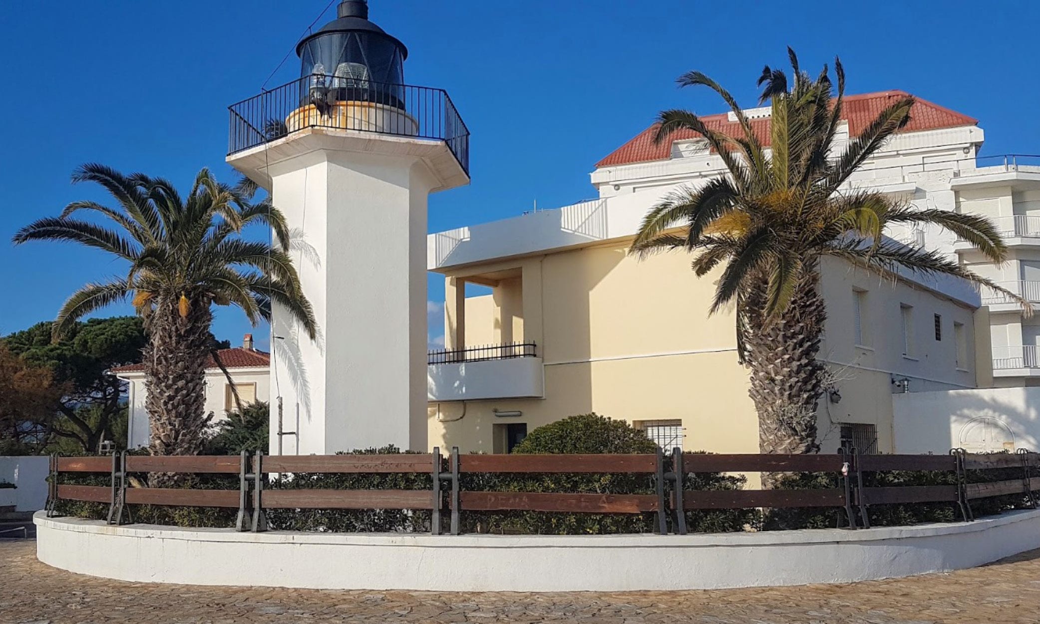 El Far de Palamós, or El Molí de Sa Punta, is located on what used to be the highest point in the town.